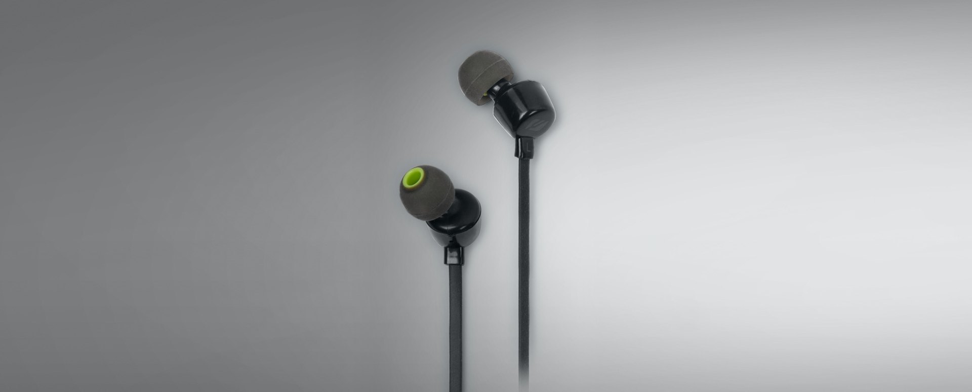 Muse USB-C In-Ear Earphones with Inline Remote and Mic (Black) - Image 3